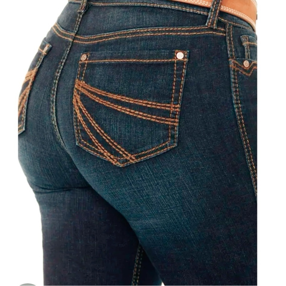 Shyanne Like New Mid Rise Trouser Jeans in Dark Wash Size 29 - Picture 2 of 6